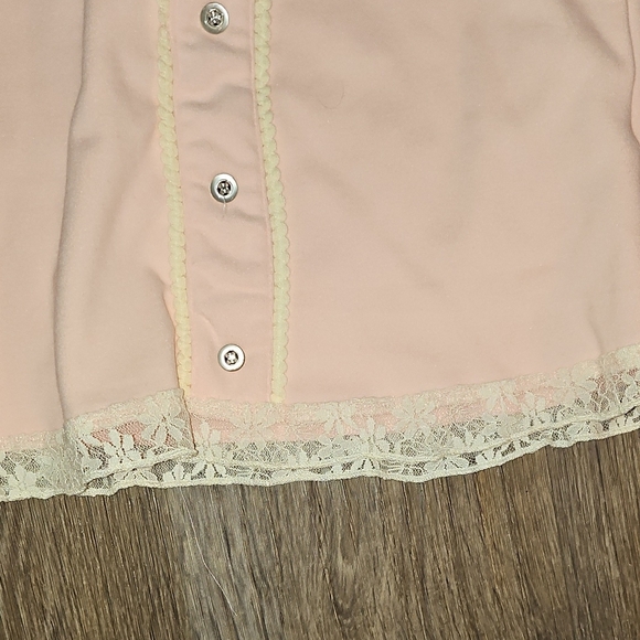 ROMWE Pink Lace Button-Up Blouse - Picture 3 of 5